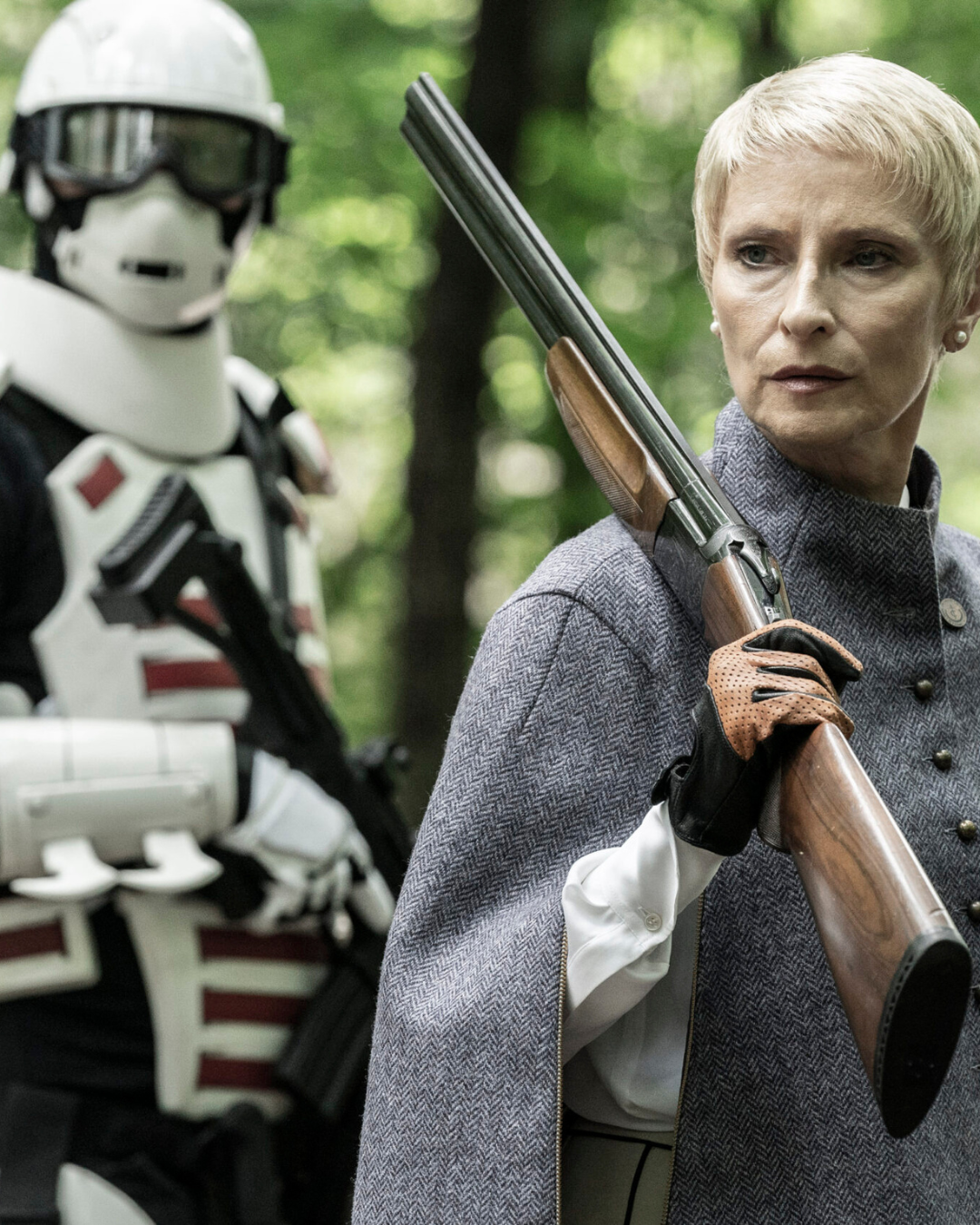 Laila Robiņa kā Pamēla Miltona seriālā “The Walking Dead”.